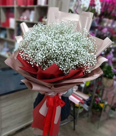 Букет цветов из: Гипсофила в Ленинских Горках