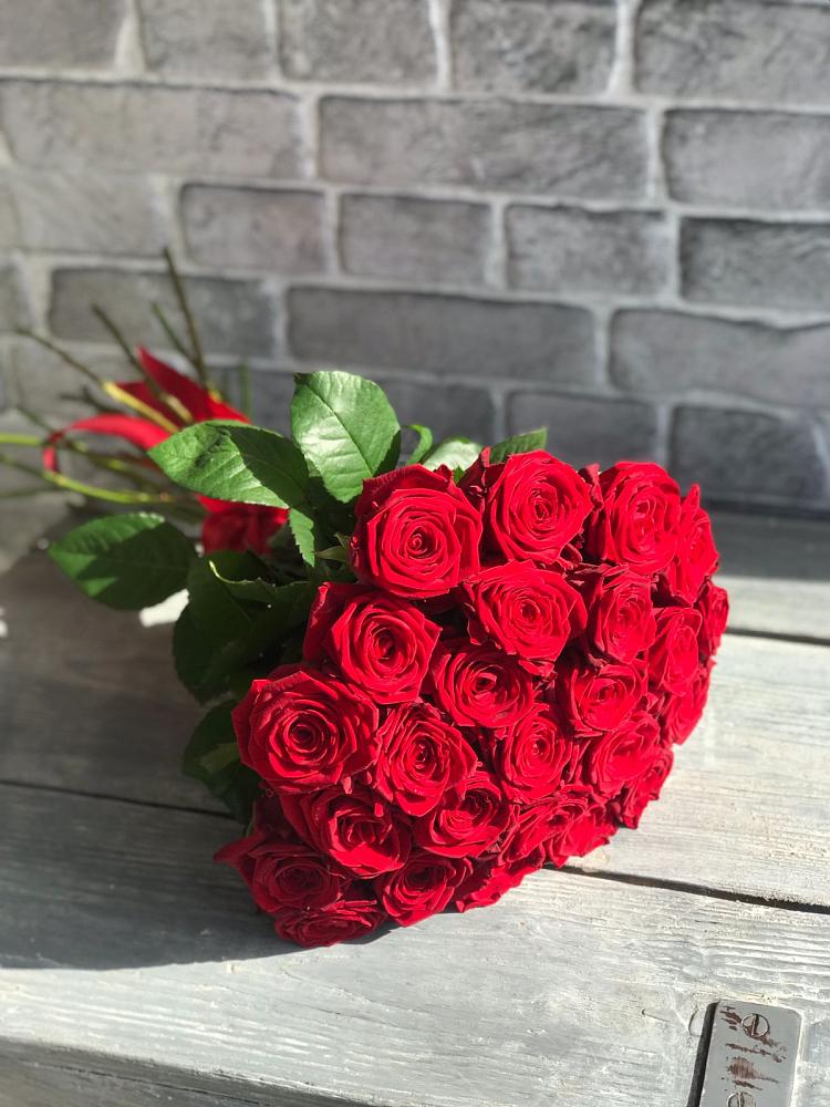 Букет Красные розы Фридом в Ленинских Горках