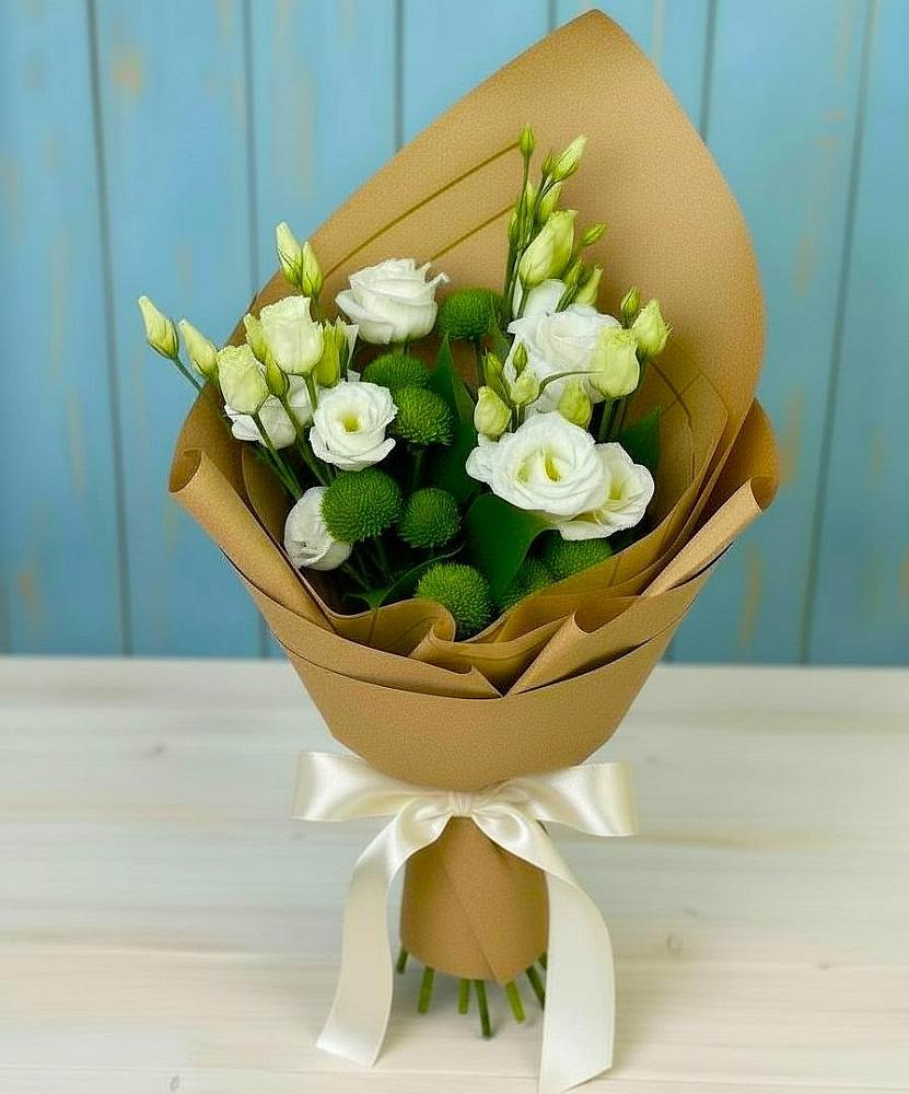 Букет цветов из: Хризантемы и Лизиантусы в Ленинских Горках