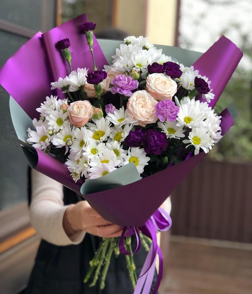 Букет цветов из: Хризантемы, Гвоздики и Розы в Ленинских Горках