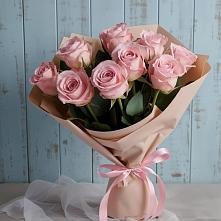Букет цветов из:  Розы в Ленинских Горках