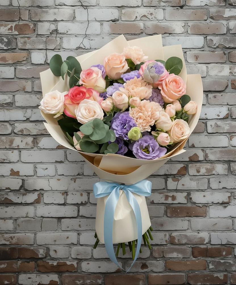 Букет цветов из: Розы, Лизиантусы и Гвоздики в Ленинских Горках