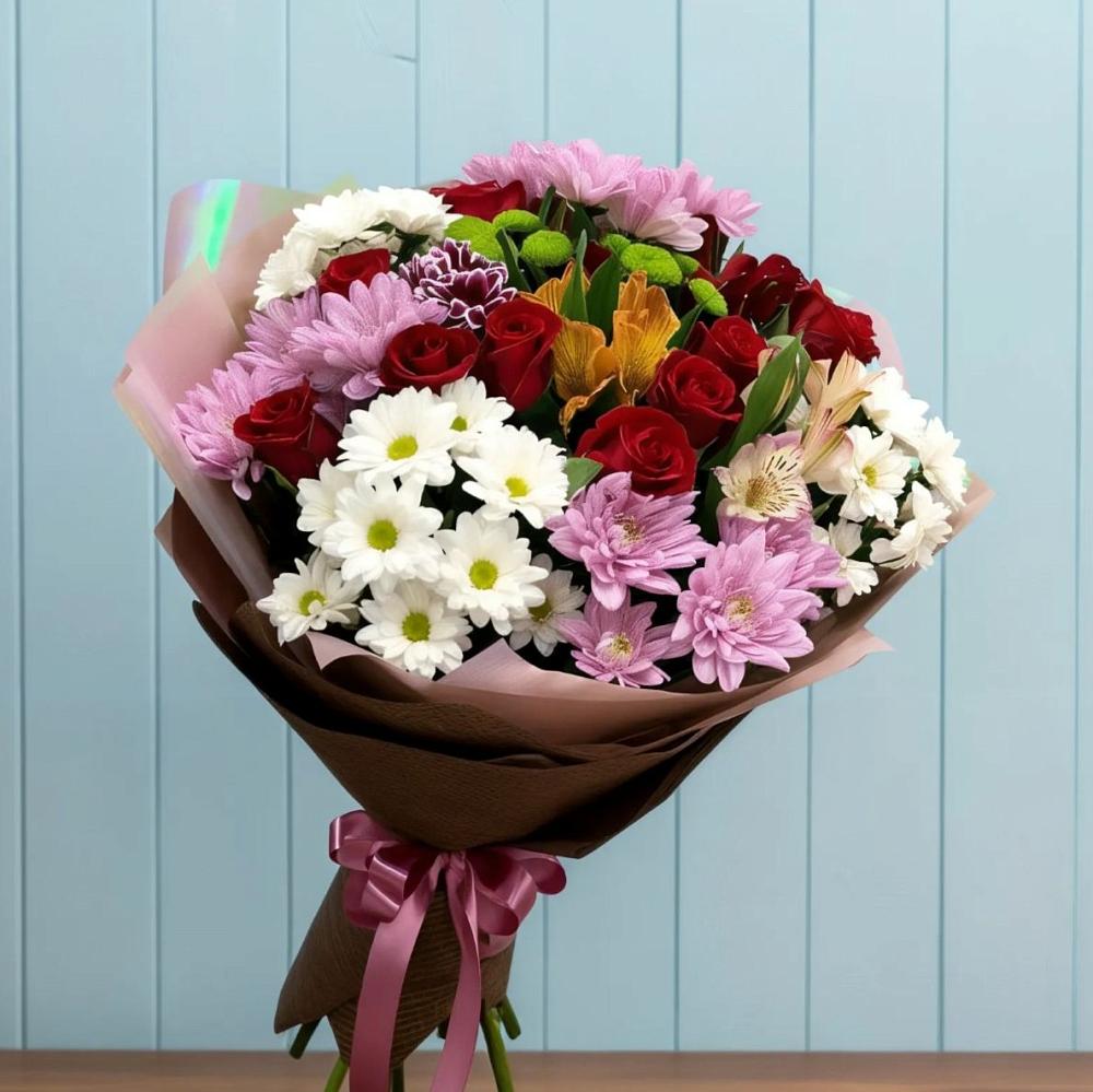Букет цветов из: Розы, Хризантемы и Альстромерии в Ленинских Горках