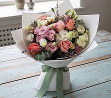 Букет цветов из:  Розы, Лизиантусы и Гвоздики в Ленинских Горках