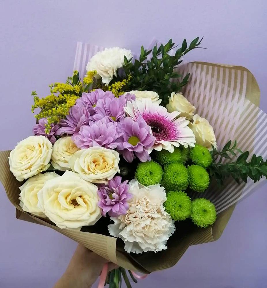 Букет цветов из: Хризантемы, Розы, Гвоздики и Герберы в Ленинских Горках