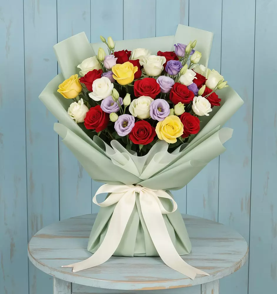 Букет цветов из: Розы в Ленинских Горках