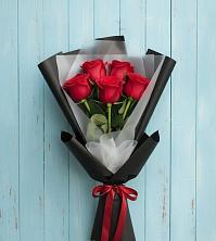 Букет цветов из:  Розы в Ленинских Горках