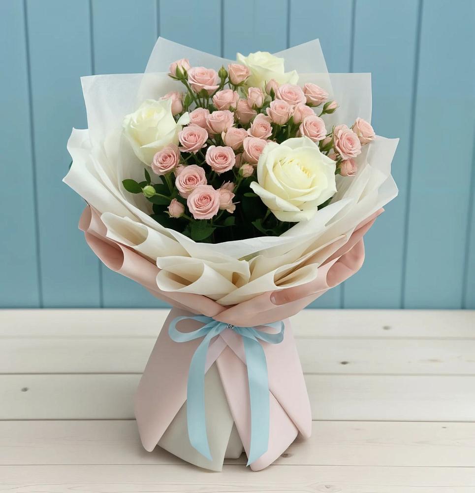 Букет цветов из: Розы в Ленинских Горках