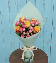 Букет цветов из:  Розы в Ленинских Горках