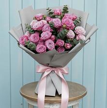Букет цветов из:  Розы в Ленинских Горках
